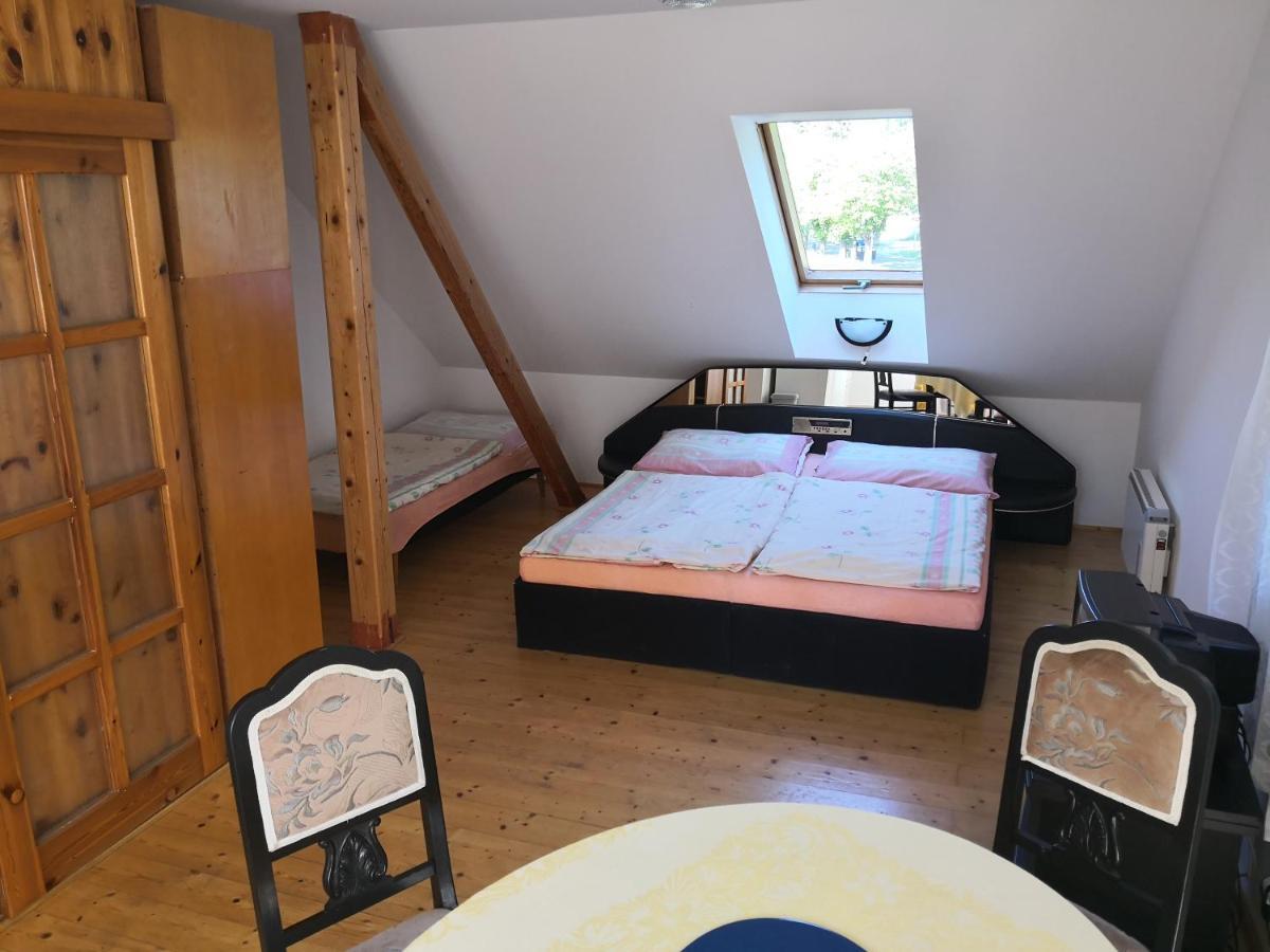Ubytovani U Machova Jezera - Apartmany - Ludmila Grulisova Doksy  Zewnętrze zdjęcie